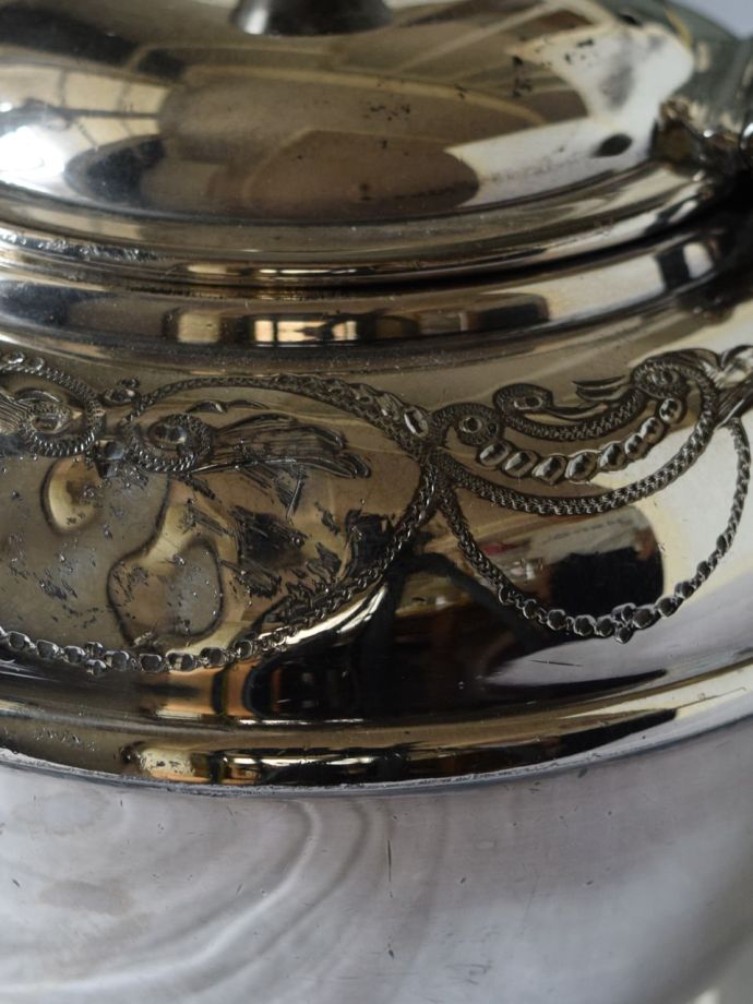 アンティークのシルバーの装飾