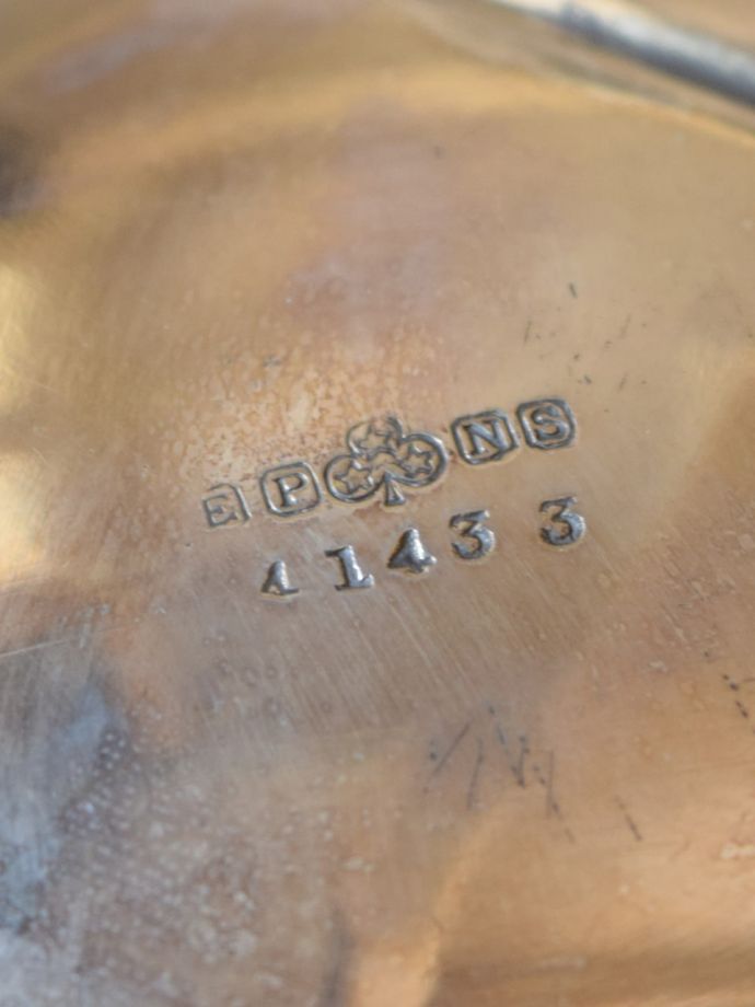 アンティークのシルバープレート