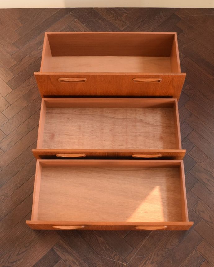 チェストの引き出し