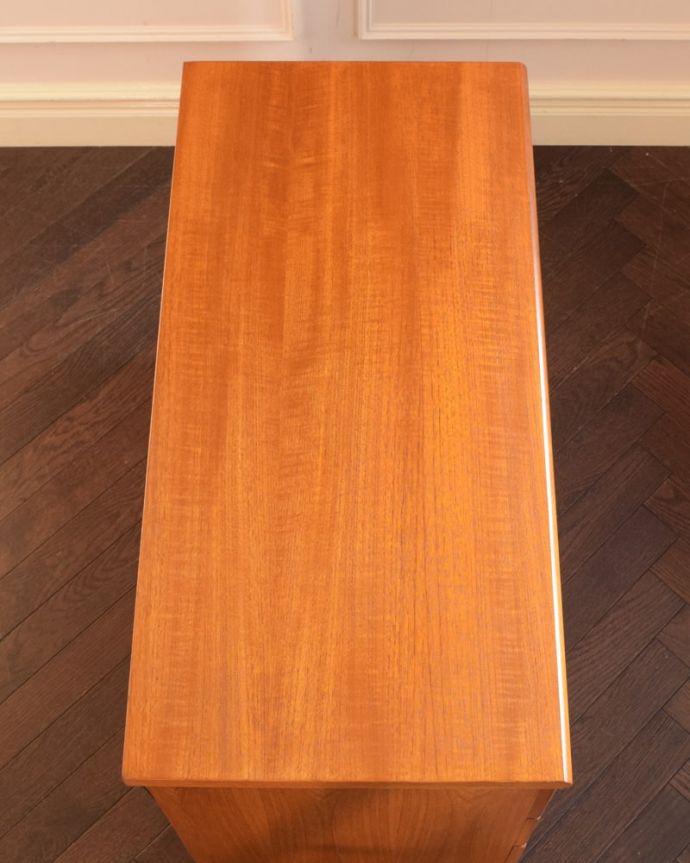 チェストの天板