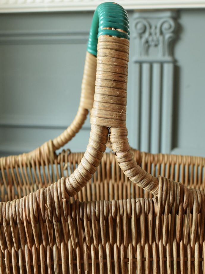 アンティークのバスケット