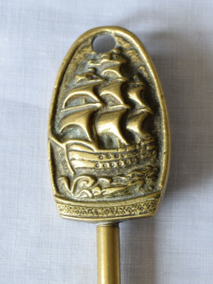 アンティーク真鍮製のトースティングフォーク