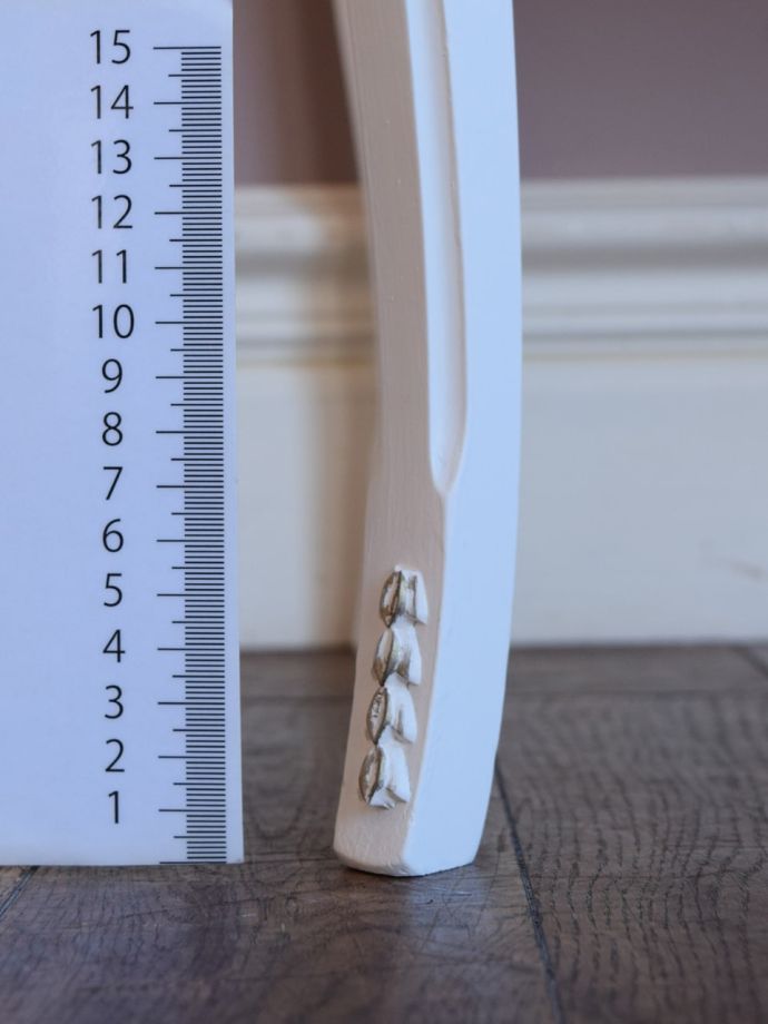 アンティークチェアの脚