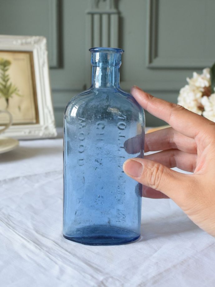 アンティークのガラス雑貨