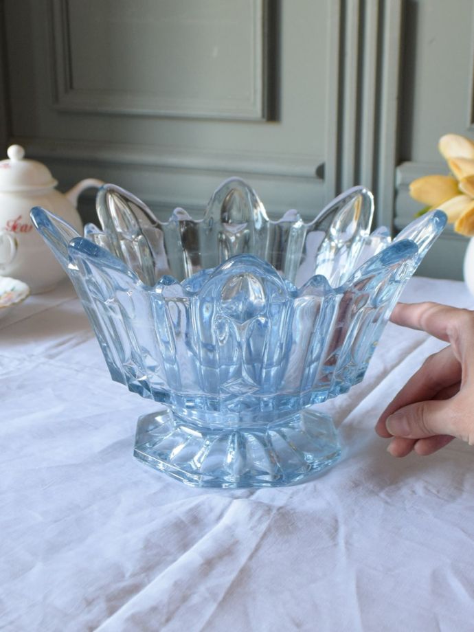 アンティークガラスの花器