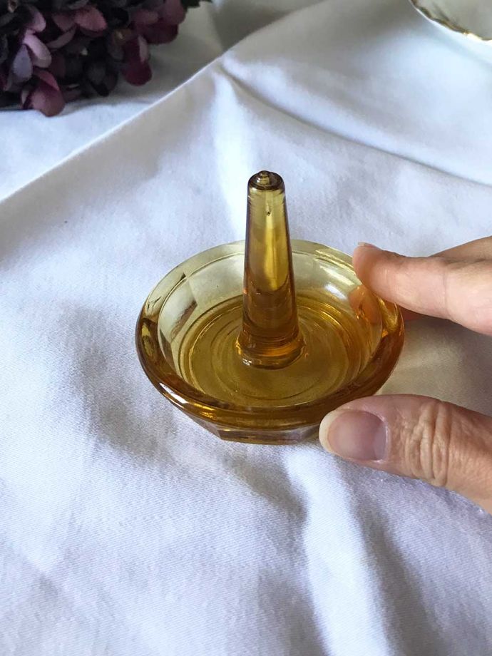 アンティークのガラス雑貨