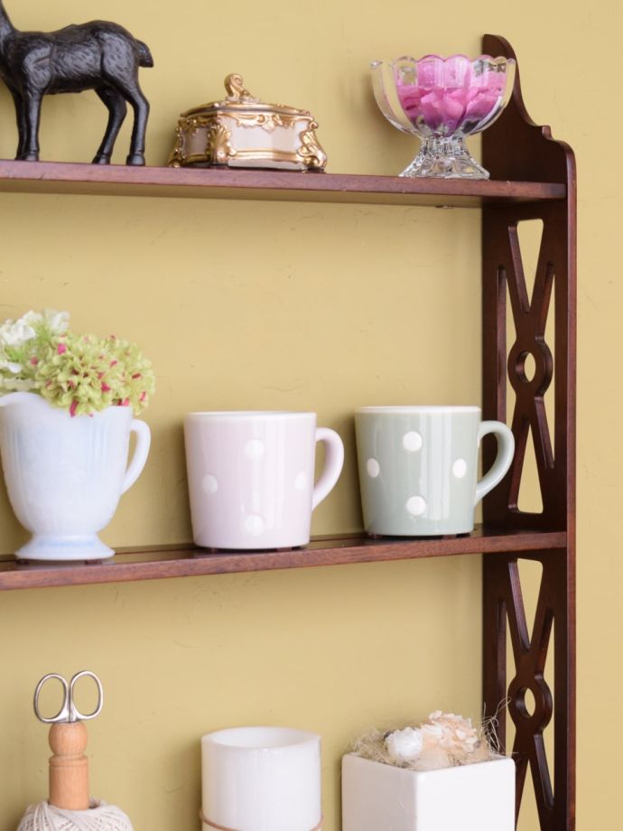 おしゃれなウォールシェルフ