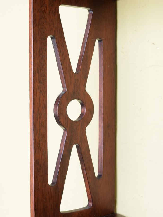 アンティークらしい彫