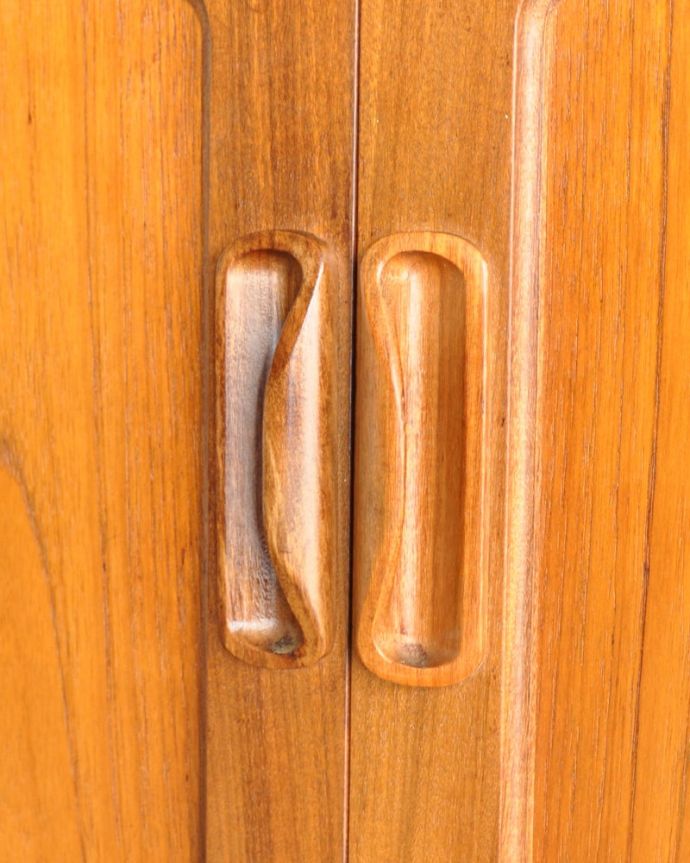 ビンテージ家具の木目