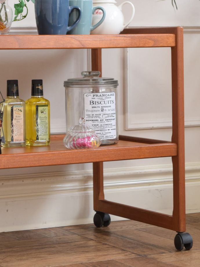 おしゃれなビンテージワゴン