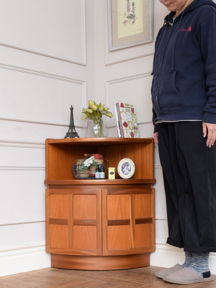 ヴィンテージのサイドキャビネット、ネイサン社（Nathan）のコーナー