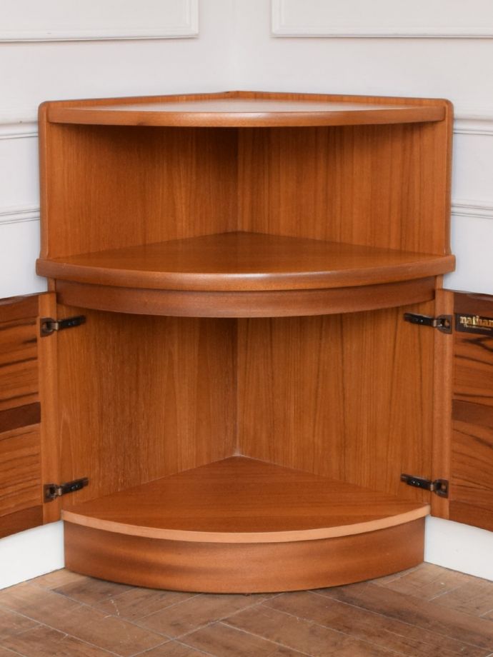 ヴィンテージのサイドキャビネット、ネイサン社（Nathan）のコーナー