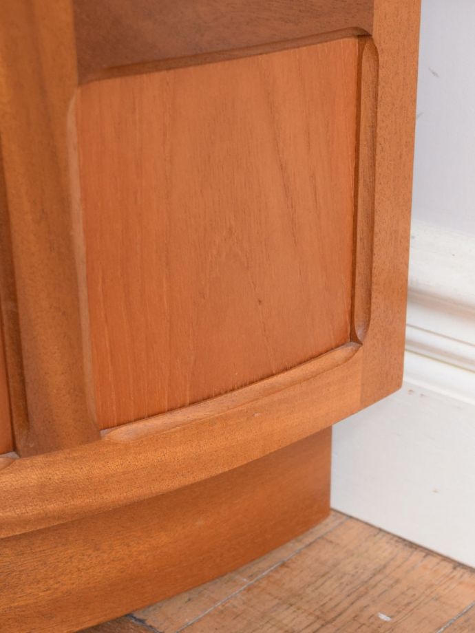 ビンテージ家具の脚