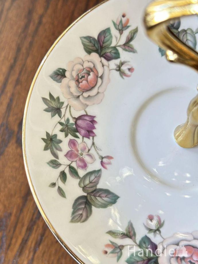 アンティークのケーキスタンド