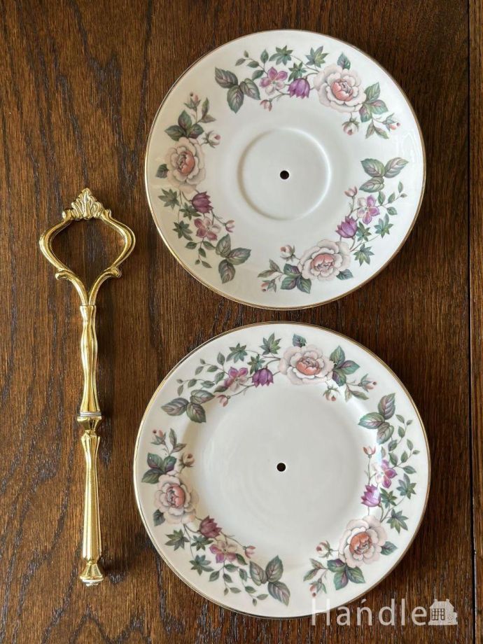 組み立て式のケーキスタンド