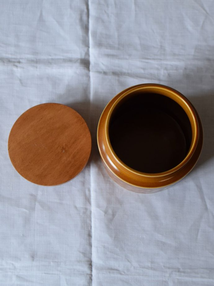 英国アンティークのおしゃれな食器