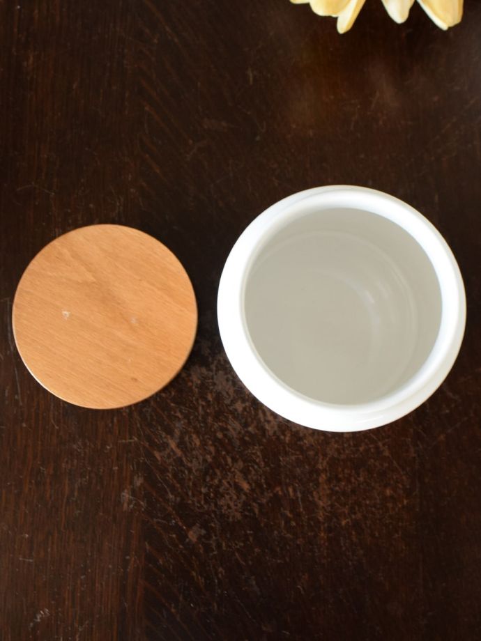 英国アンティークのおしゃれな食器