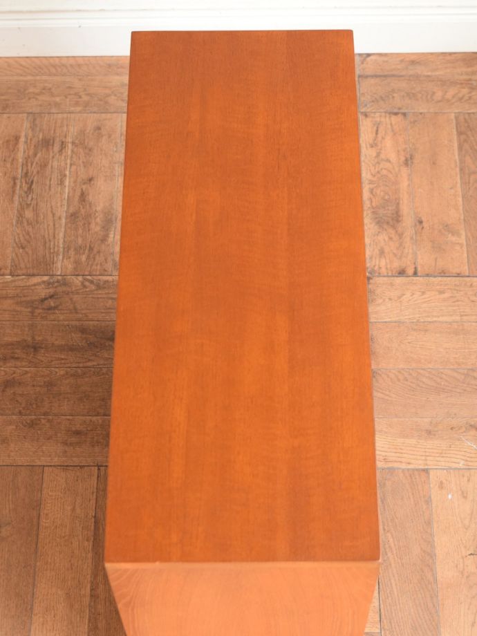 北欧キャビネットの天板