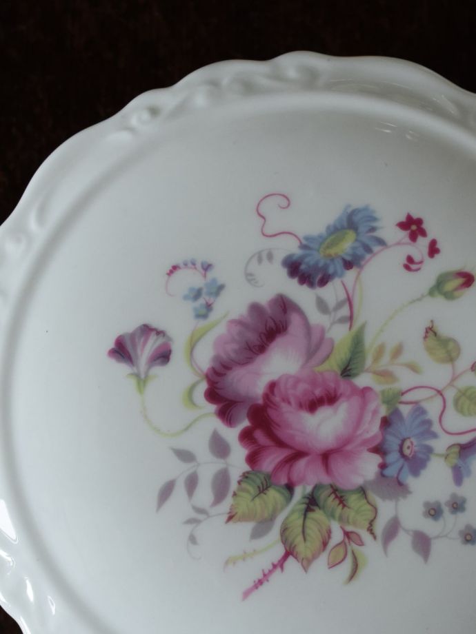 コールポート（Coalport）のトリンケットボックス、お花のブーケが