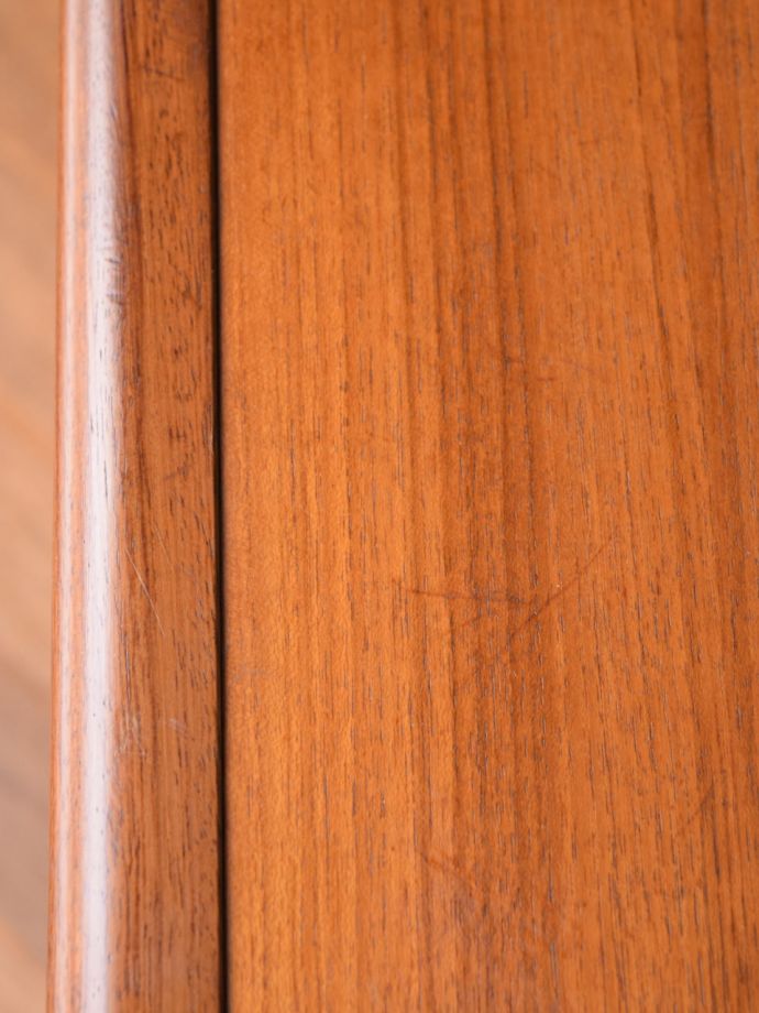 ビンテージキャビネットの天板