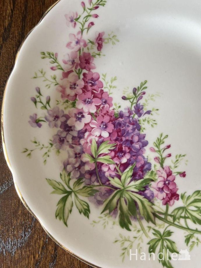 イギリスのカップ&ソーサー(トリオ)