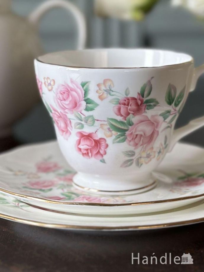 アンティークのカップ＆ソーサー(トリオ)