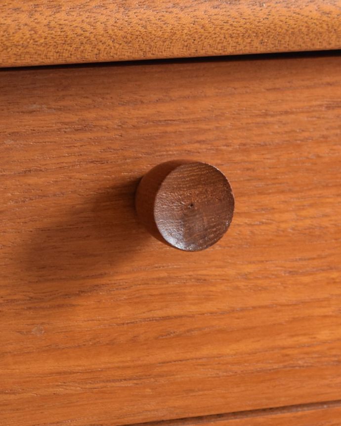 ビンテージキャビネットの取っ手