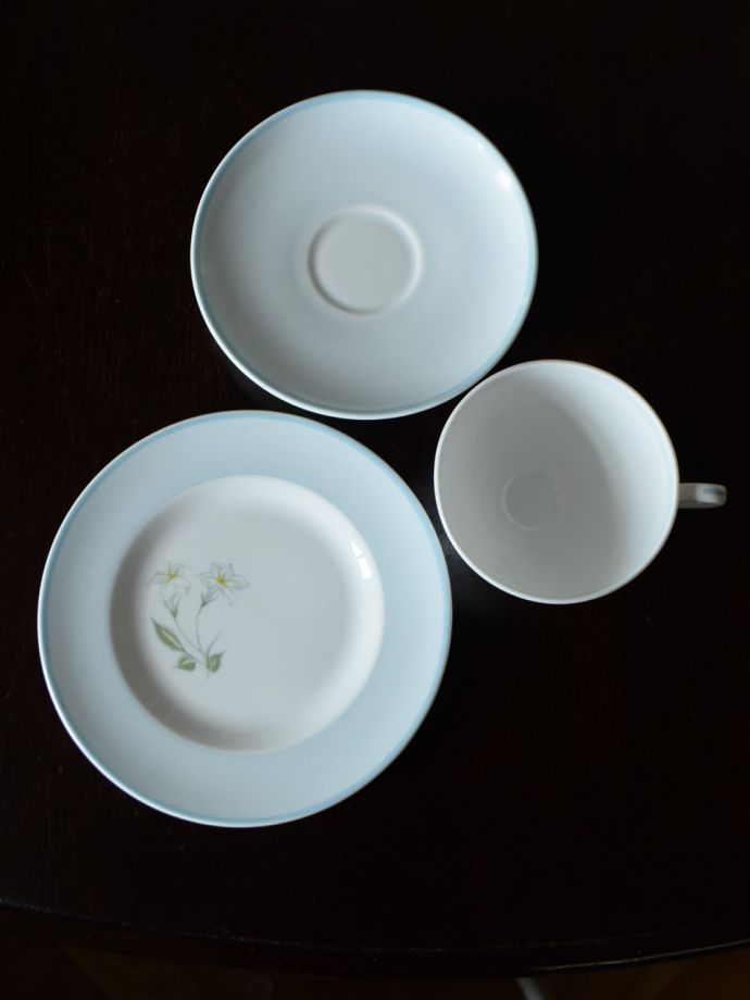 英国アンティークのおしゃれな食器