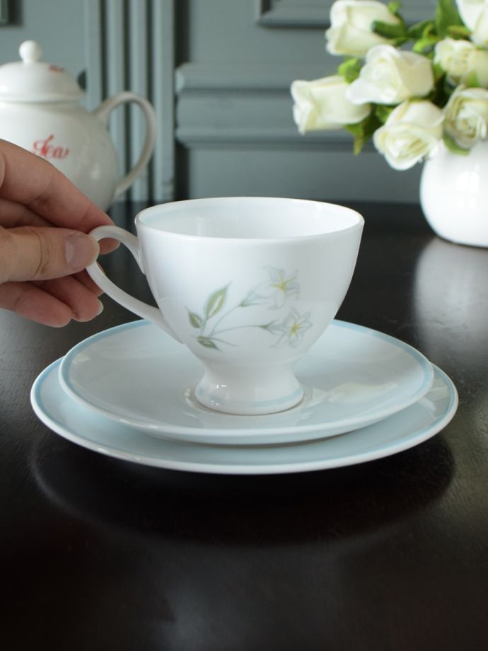 スージークーパーのカップ＆ソーサー(トリオ)