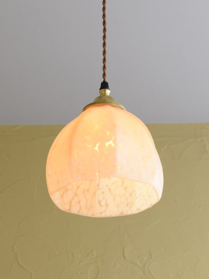 アンティーク照明の美しい灯り