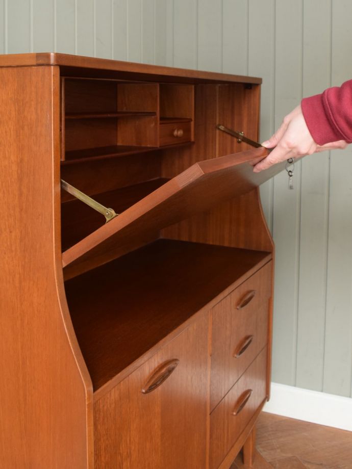 おしゃれな書斎デスク