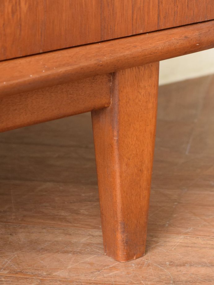 ビンテージ家具の脚