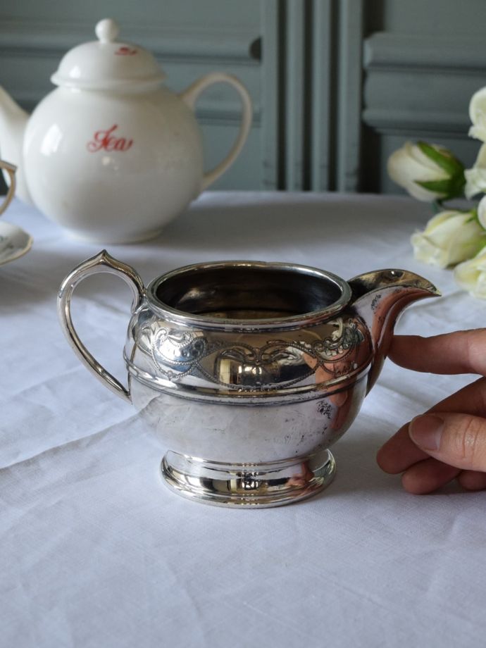 英国アンティークの銀製品