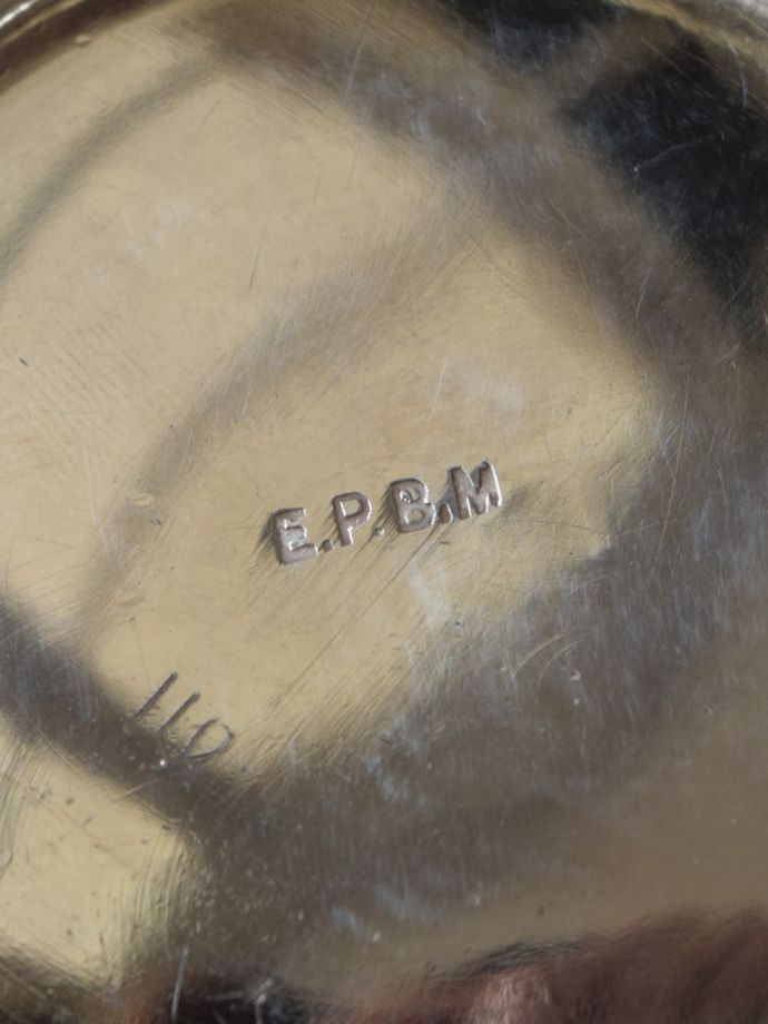 アンティークのシルバープレート