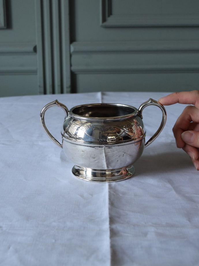 英国アンティークの銀製品