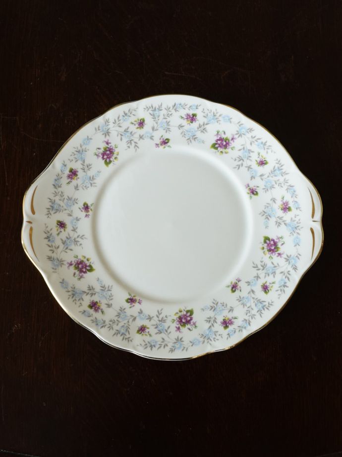 英国アンティークのおしゃれな食器