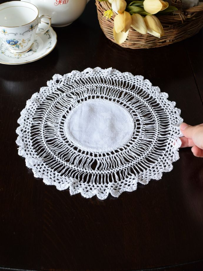 アンティークのレース