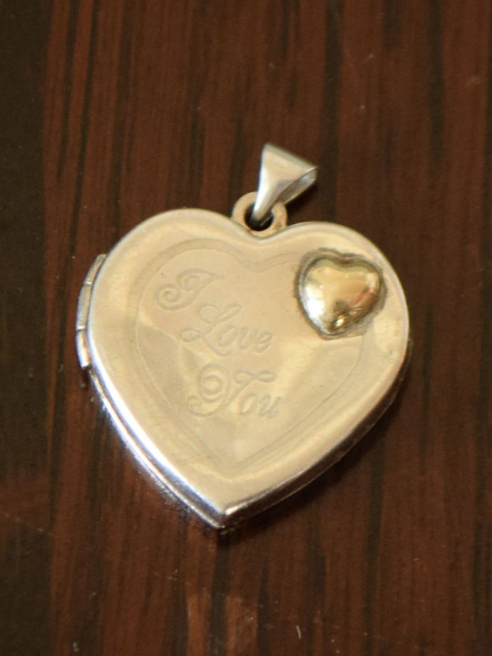 アンティークのアクセサリー