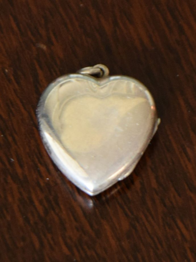 裏から見ると・・・