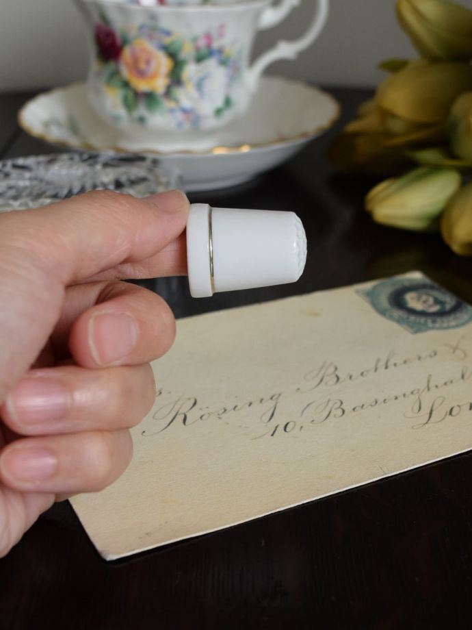 英国アンティークのおしゃれなシンブル