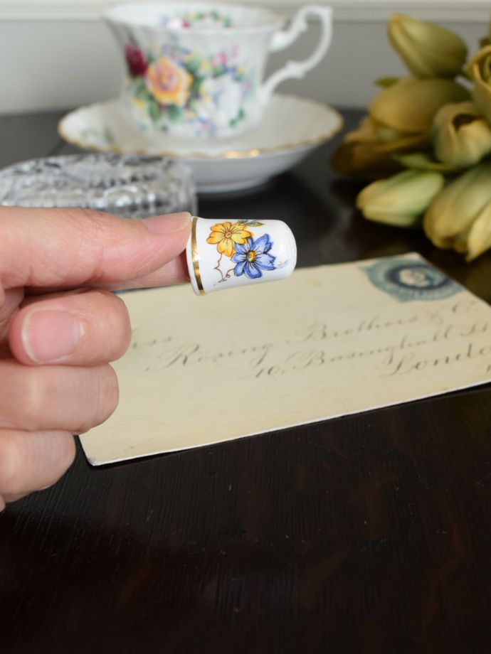 英国アンティークのおしゃれなシンブル