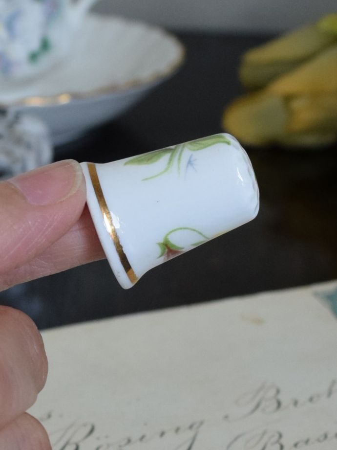 英国アンティークのおしゃれなシンブル