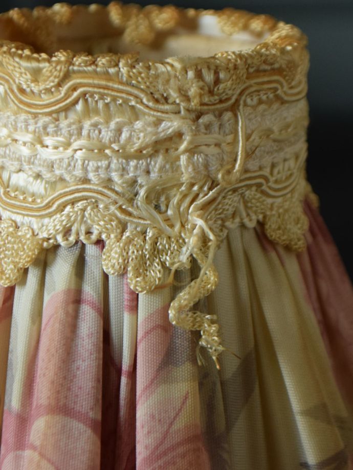 アンティークシェードの装飾