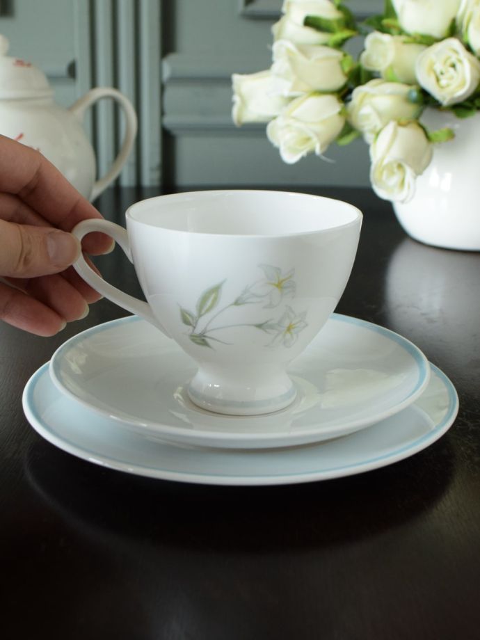 スージークーパーのカップ＆ソーサー(トリオ)