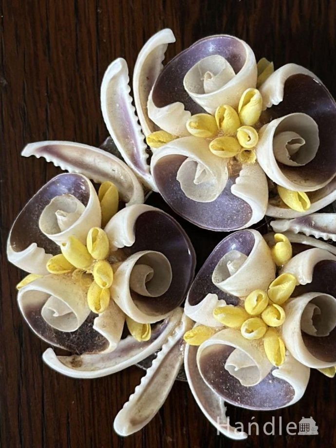 アンティークのブローチ