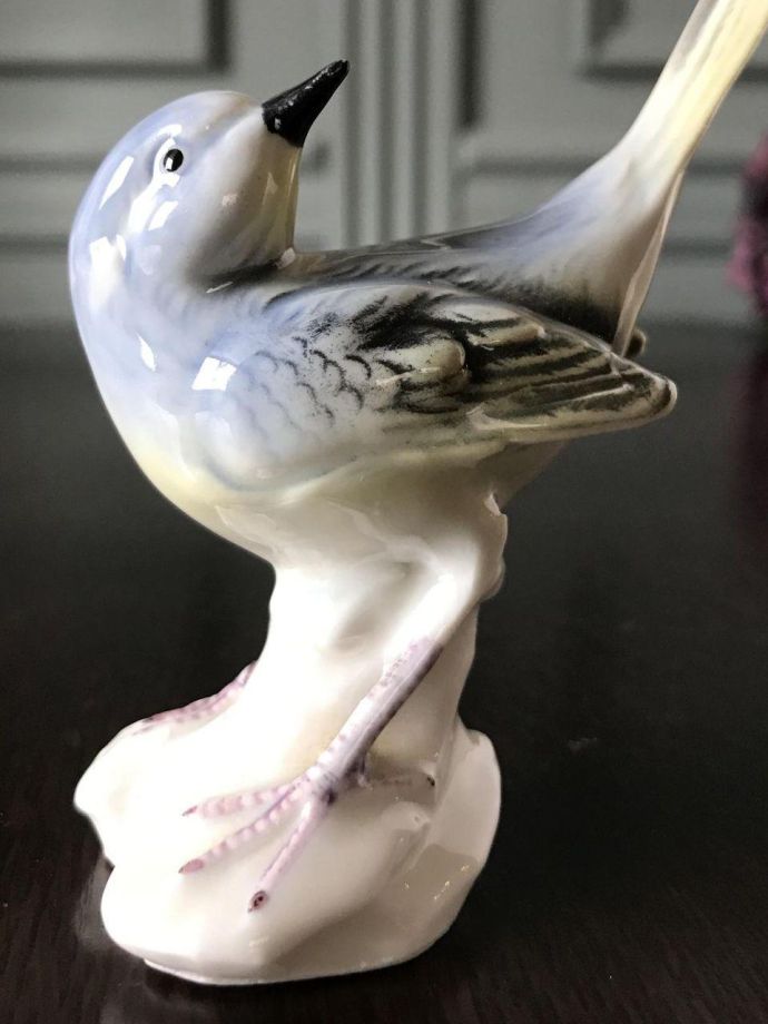 アンティークのフィギュリン