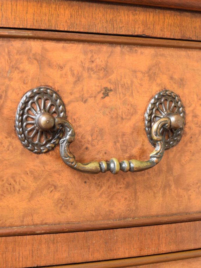 アンティーク家具の取っ手