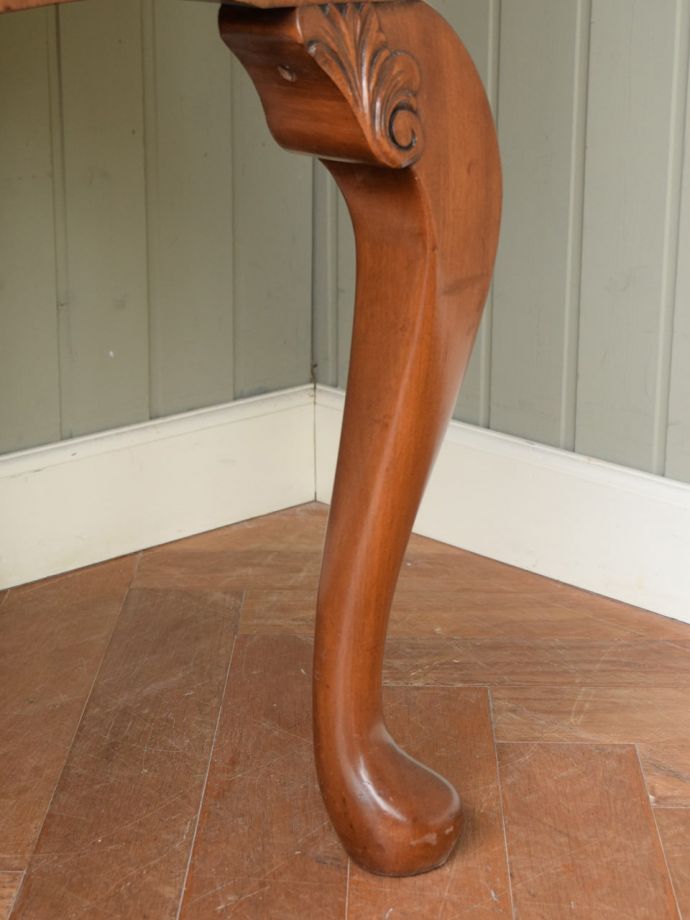 アンティーク家具の脚