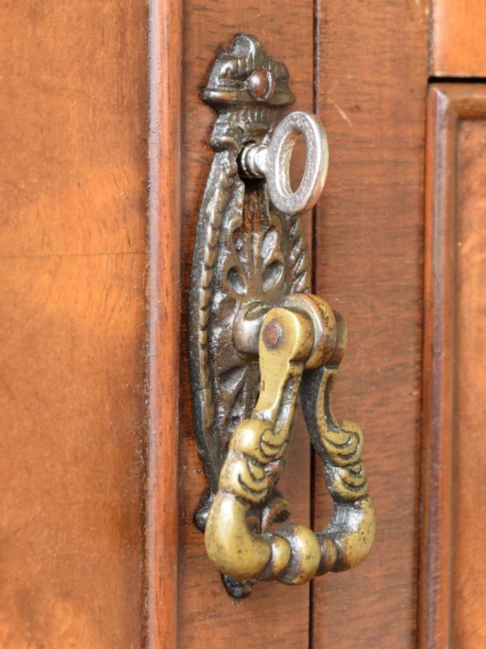 アンティーク家具の鍵