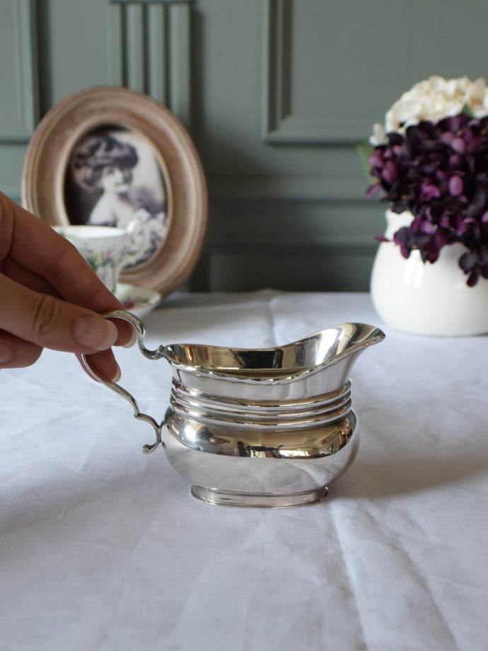 英国アンティークの銀製品